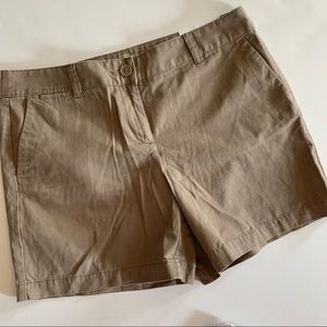 NWT Loft outlet khaki shorts 5.5”inseam sz 10